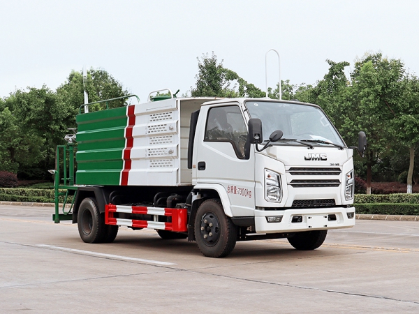 JIANGLING 5 cubic meters spray truck