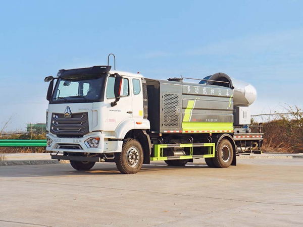 SINOTRUK Duty Truck 12 cubic meters Haworth Dust Suppression Truck